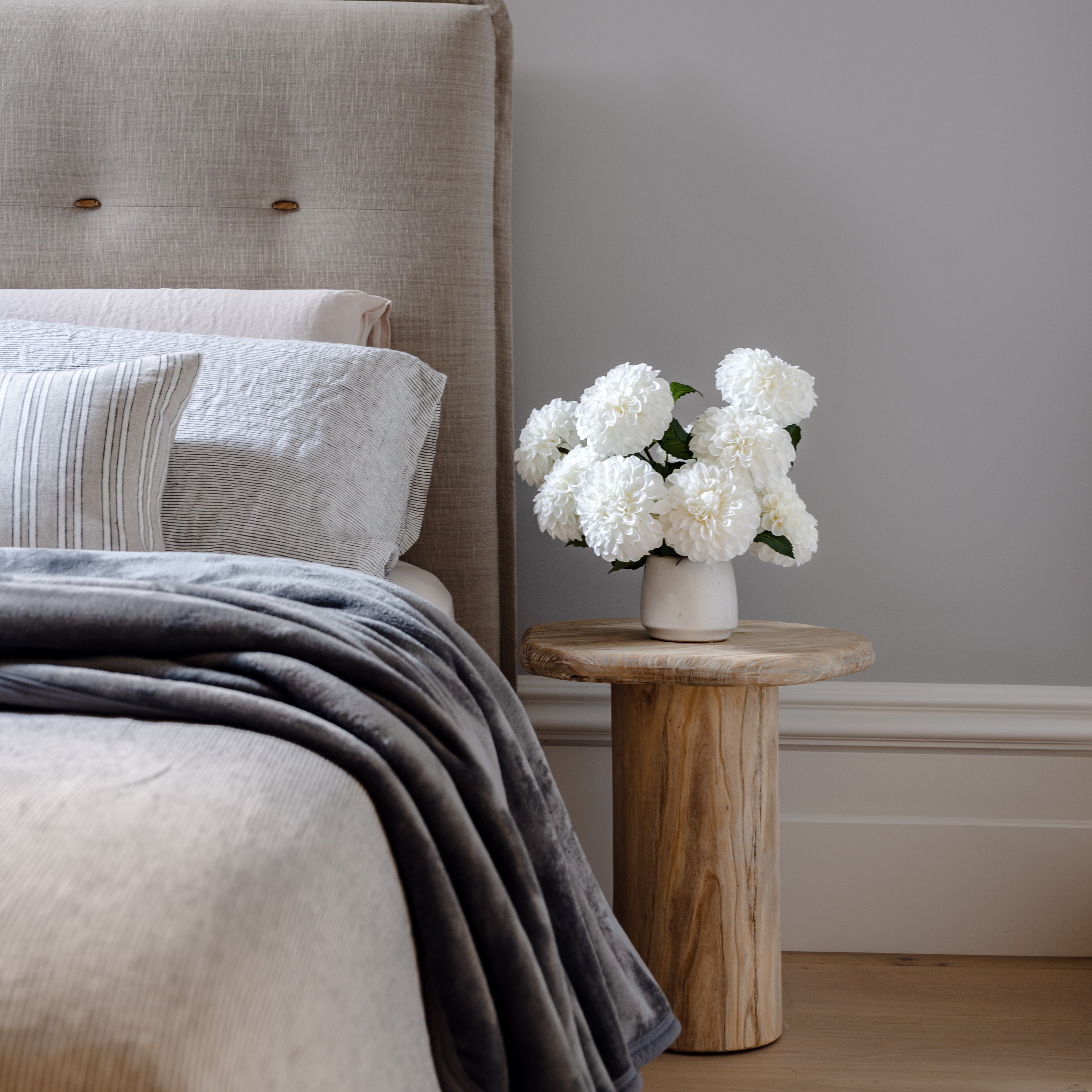 Faux Chrysanthemum Arrangement - Gianna Pot | White - 37cm