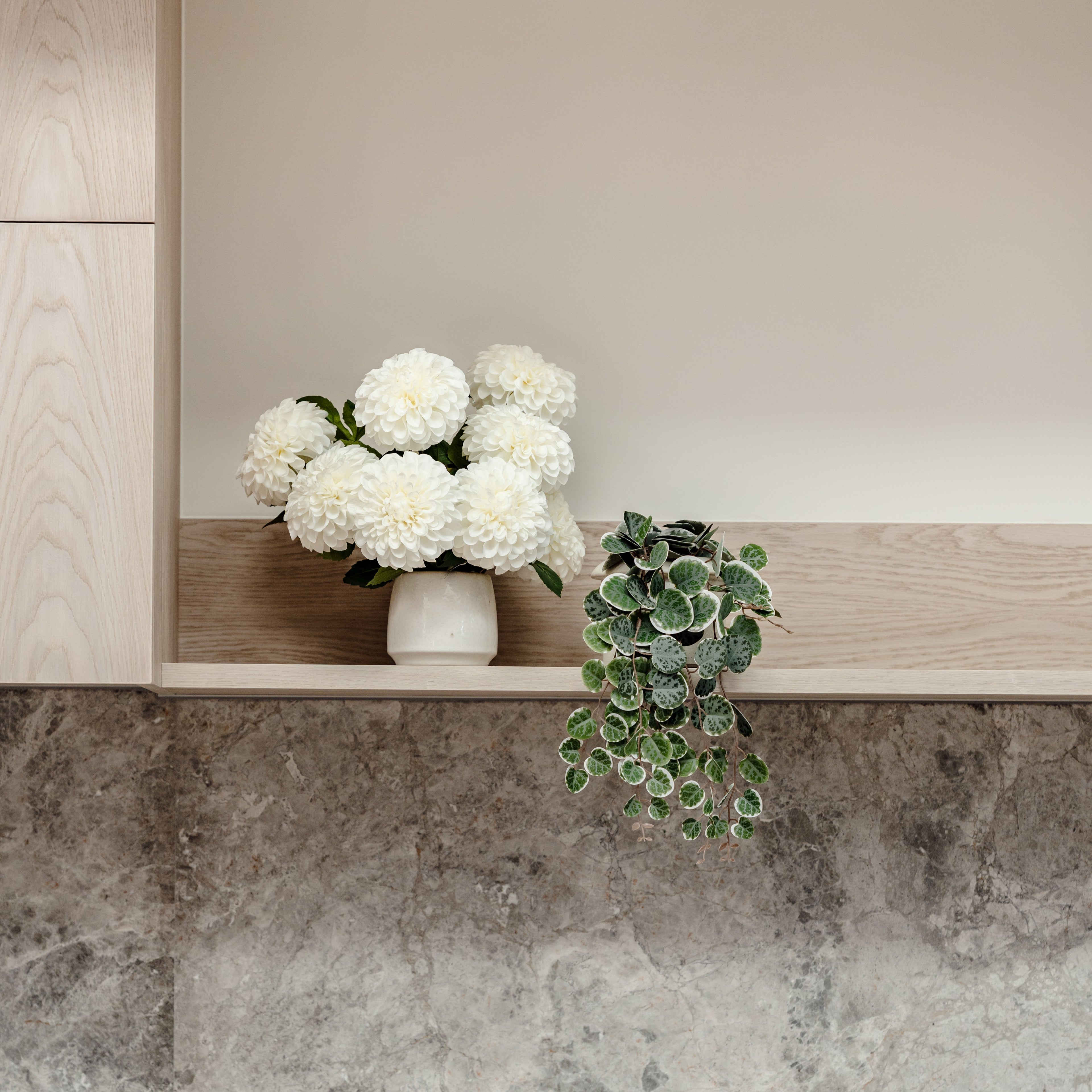 Faux Chrysanthemum Arrangement - Gianna Pot | White - 37cm