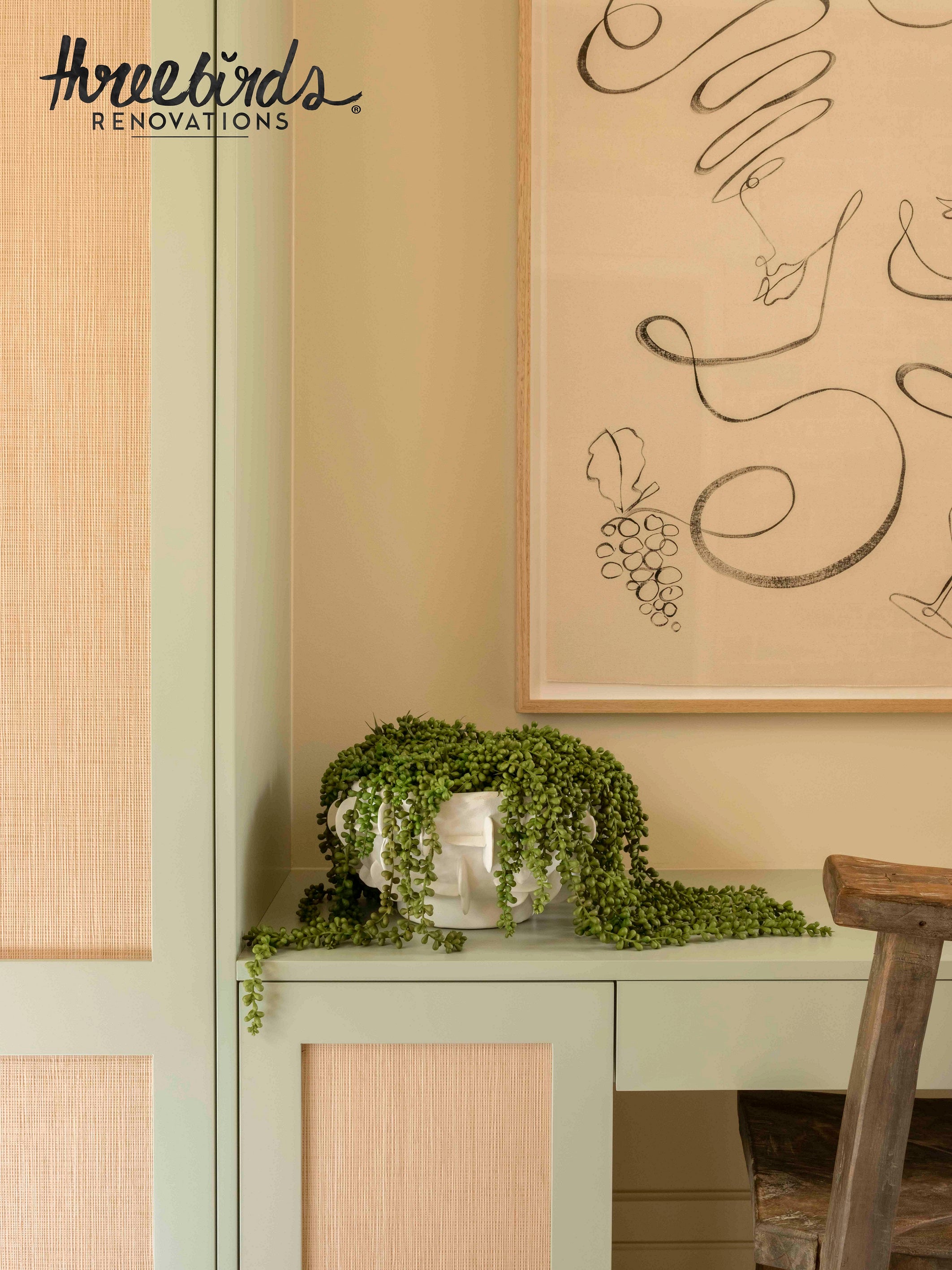 Faux Hanging Pearls - Fluid Vase | Three Birds Set
