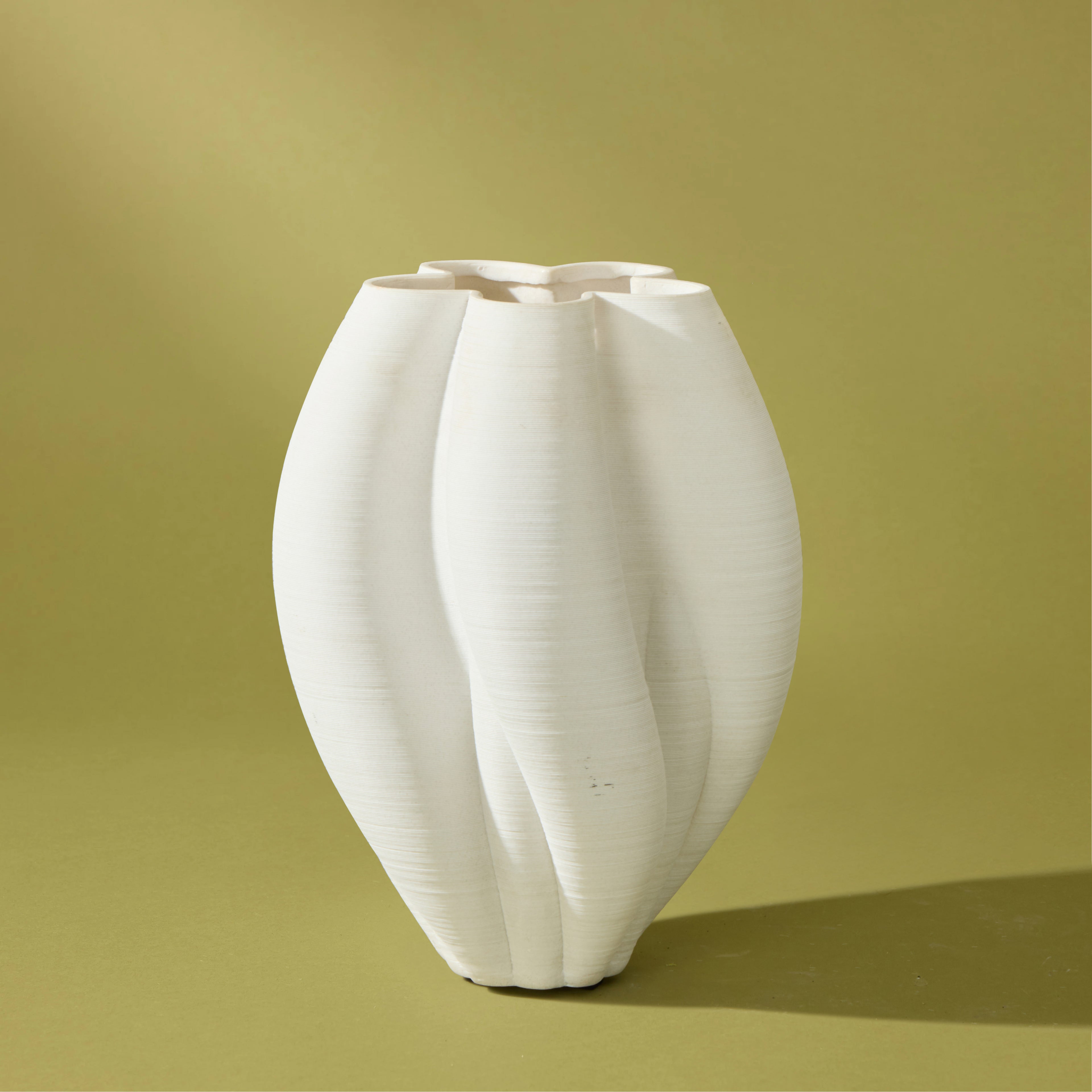 Celine Vessel | White - 32cm