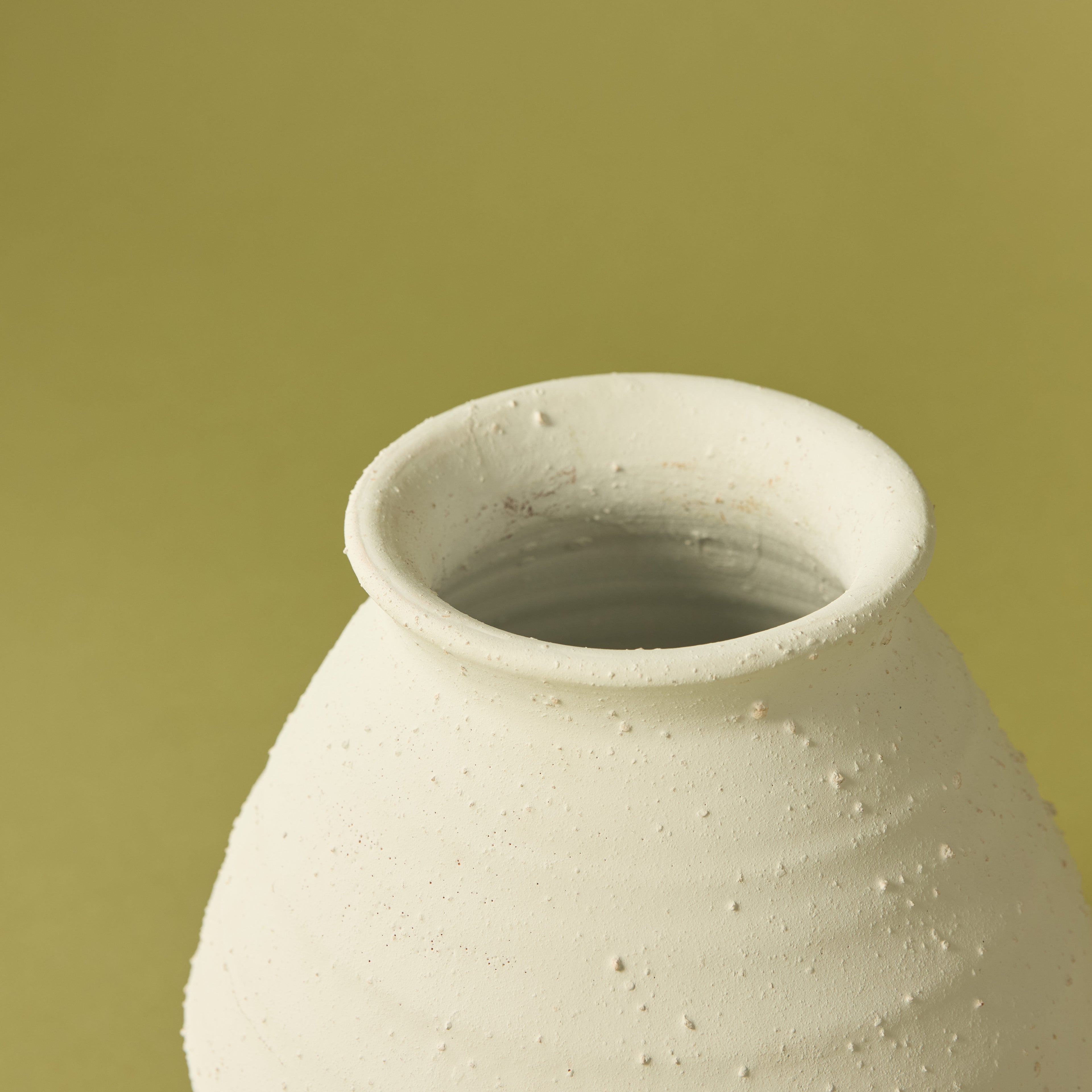 Bedford Vase | White - 23cm