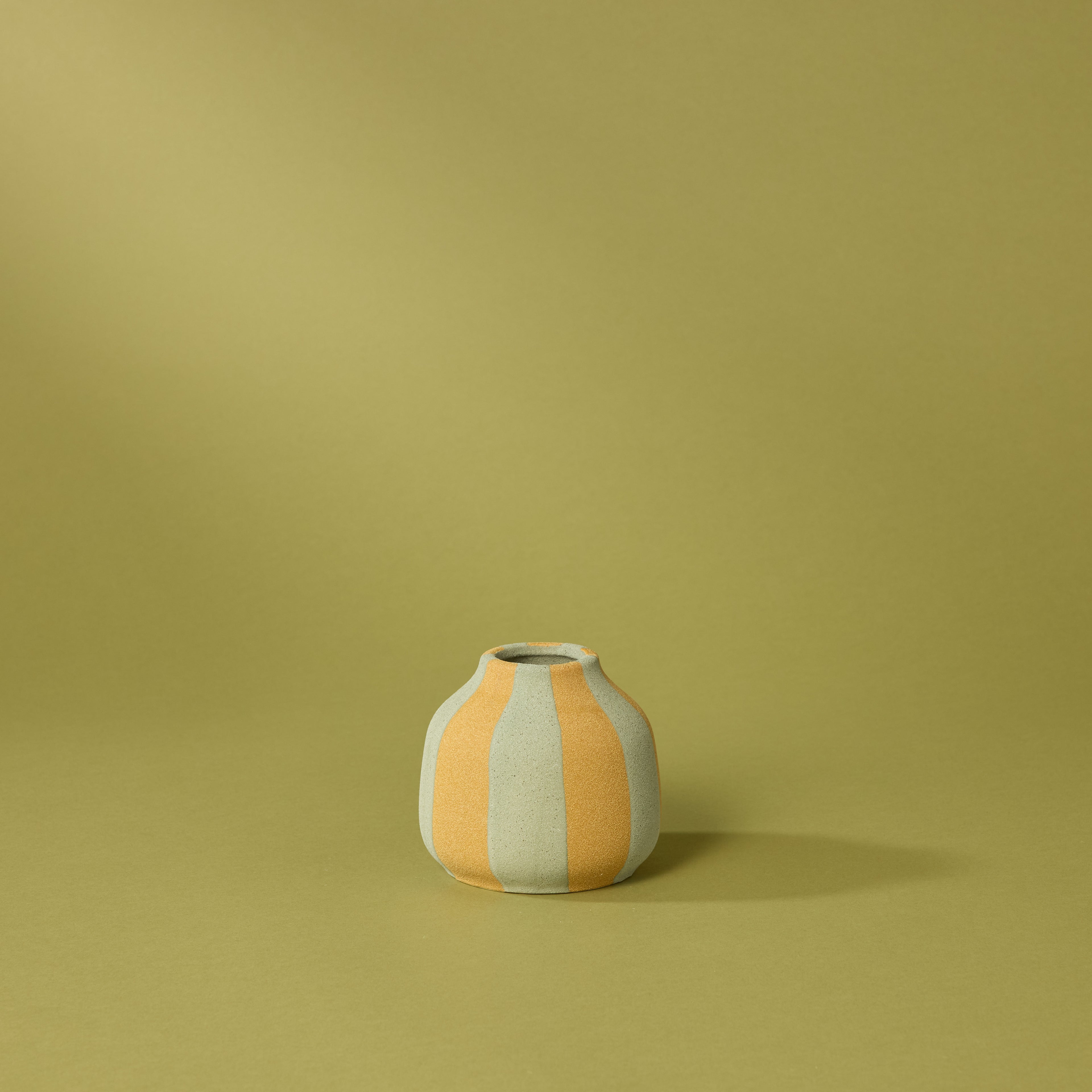 Tanis Ceramic Vase | Brown - 10cm