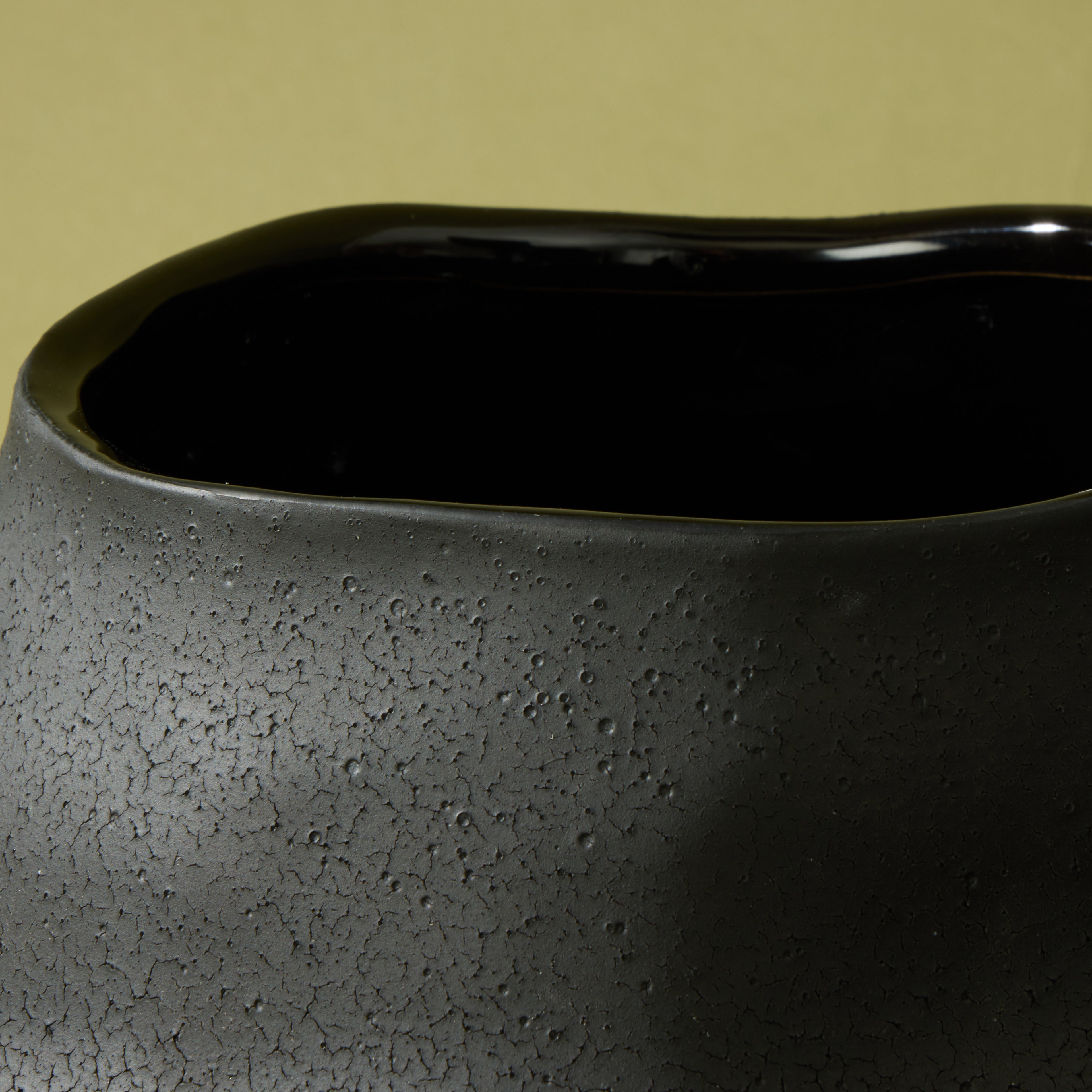 Maliah Pot Wide | Black - 15cm