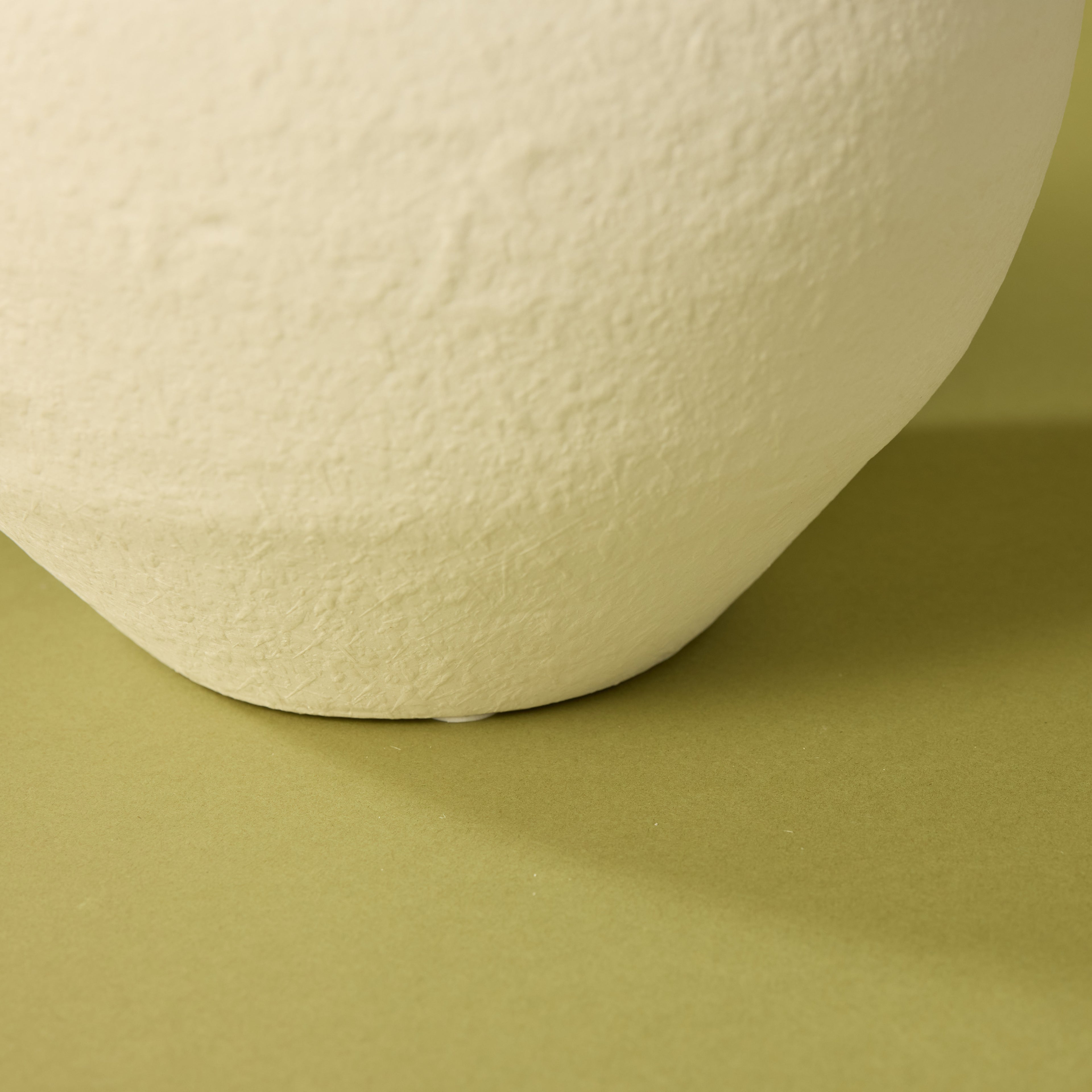 Kamari Vase | White - 21cm