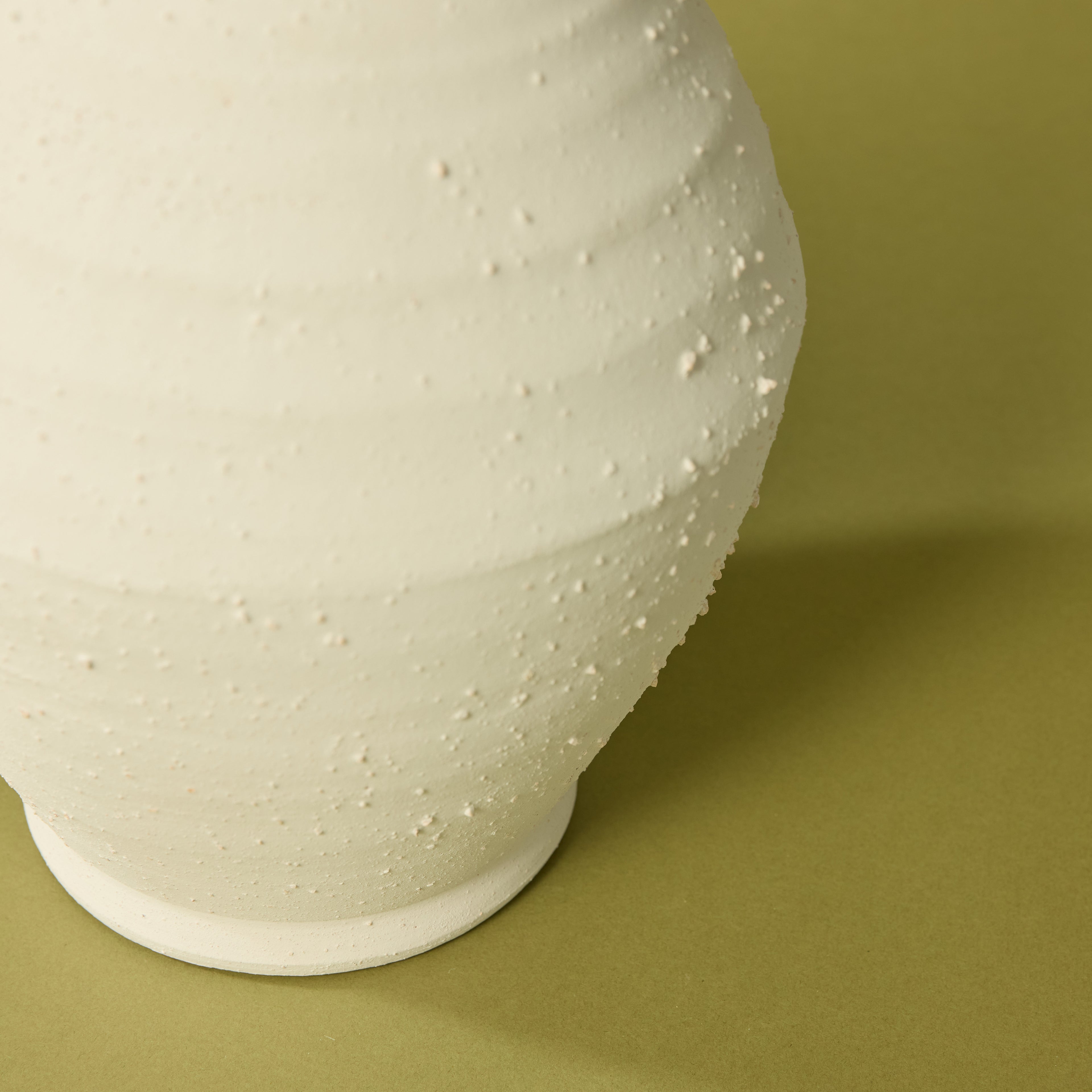 Bedford Vase | White - 23cm