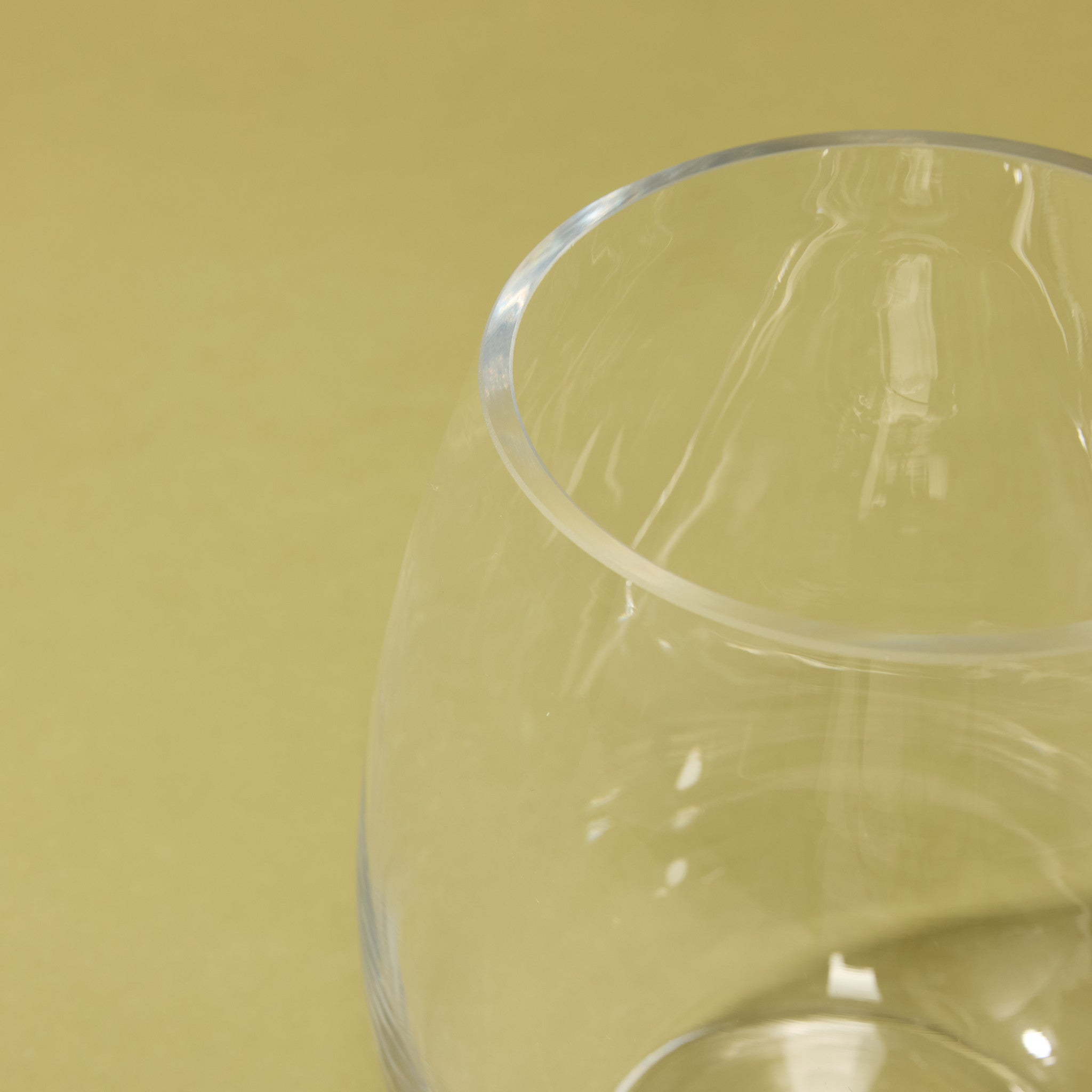 Claire Vase | Glass - 18cm