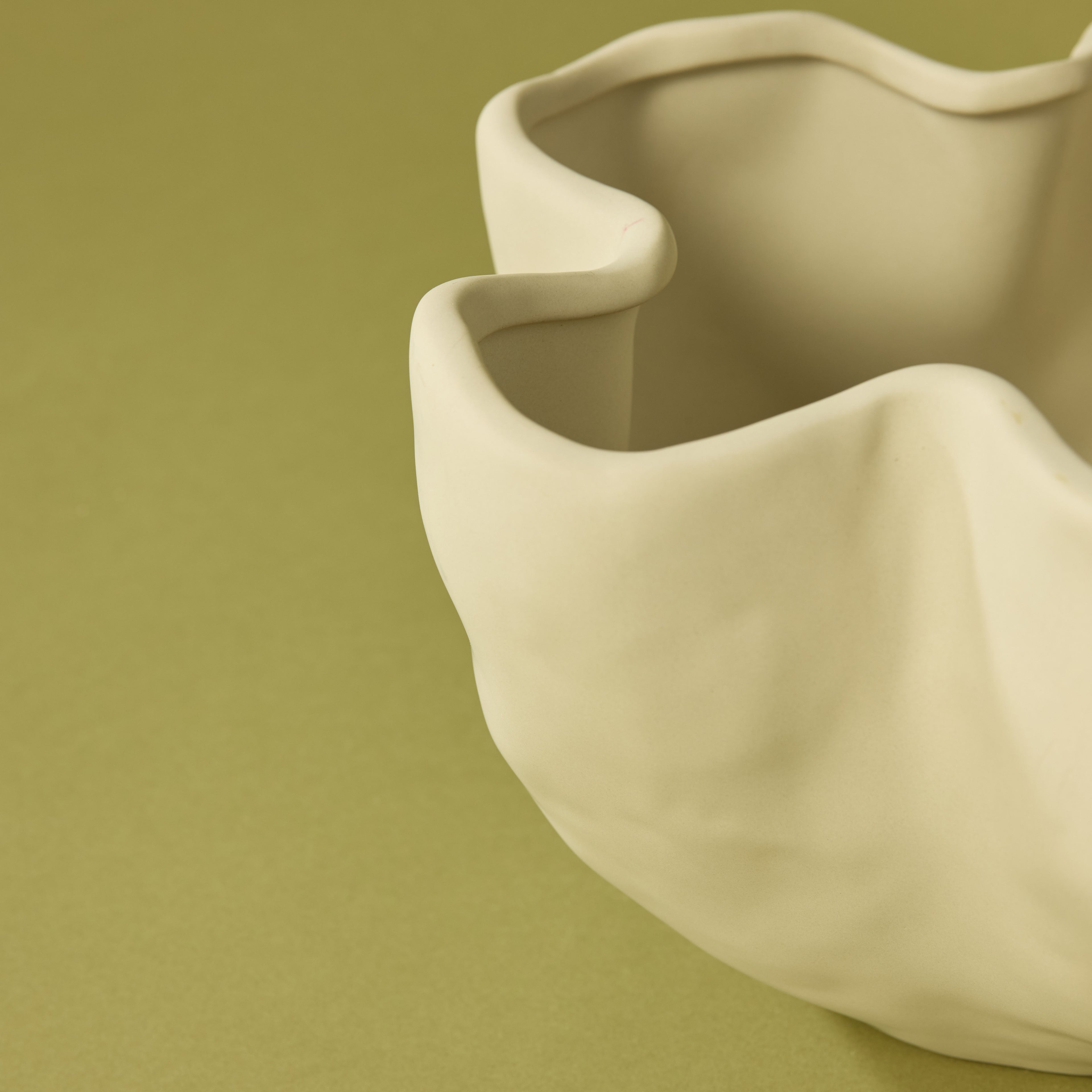 Fluid Vase | Cream - 16cm