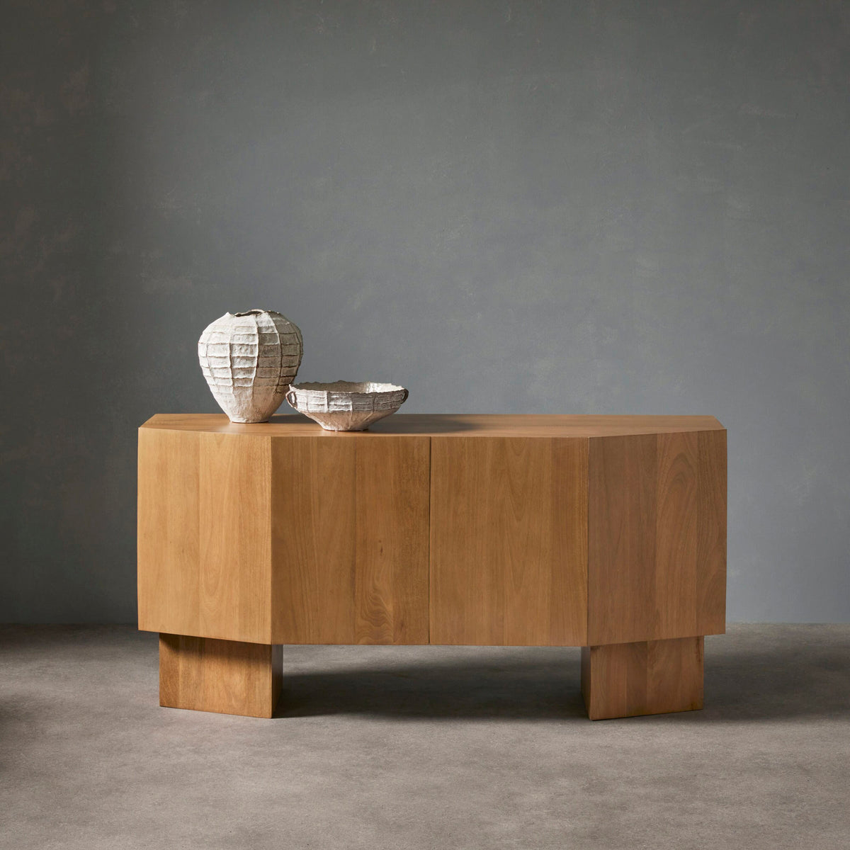Grand Designs Marlo Vase Off White