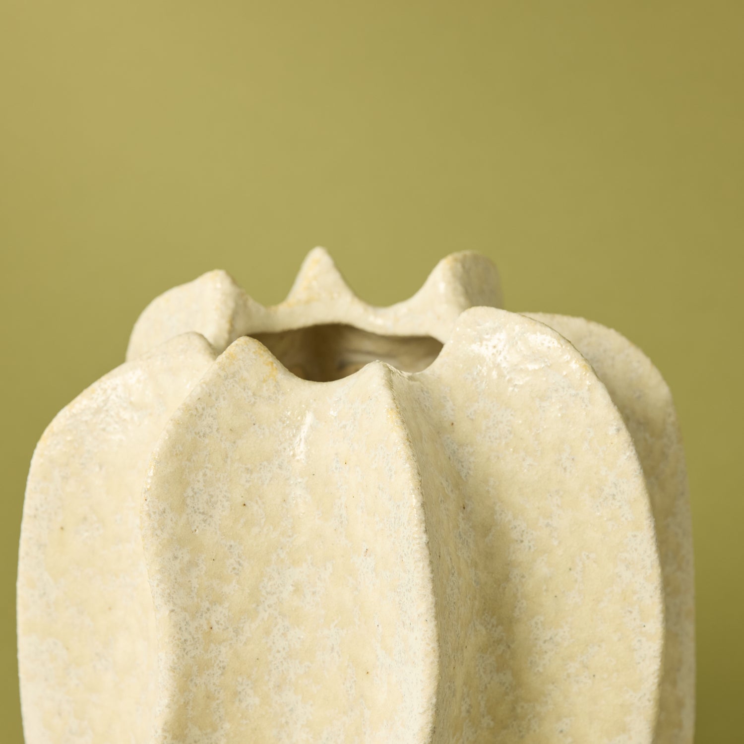 Albany Vase | White - 23cm