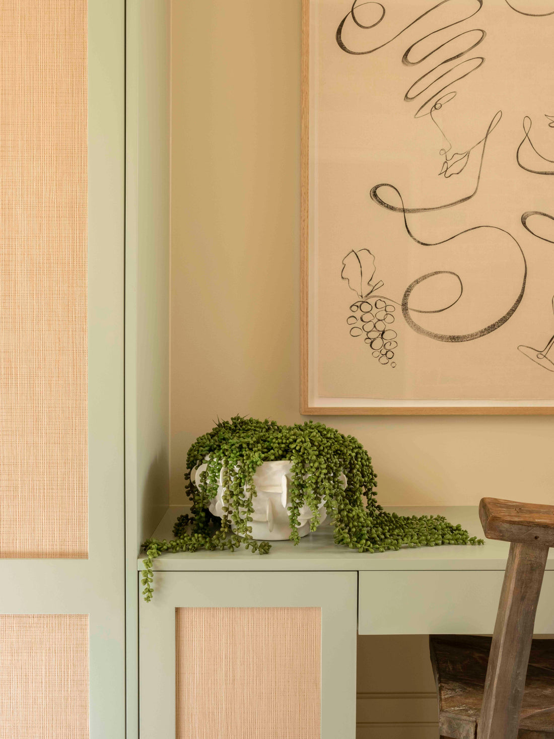 Faux Hanging Pearls - Fluid Vase | Three Birds Set