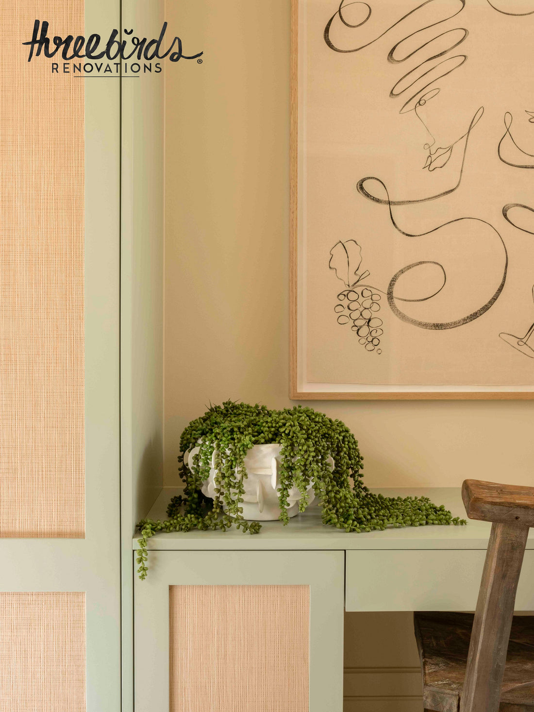 Faux Hanging Pearls - Fluid Vase | Three Birds Set