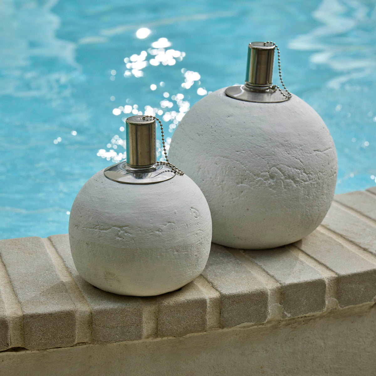 Rogue Glow Oil Burner White