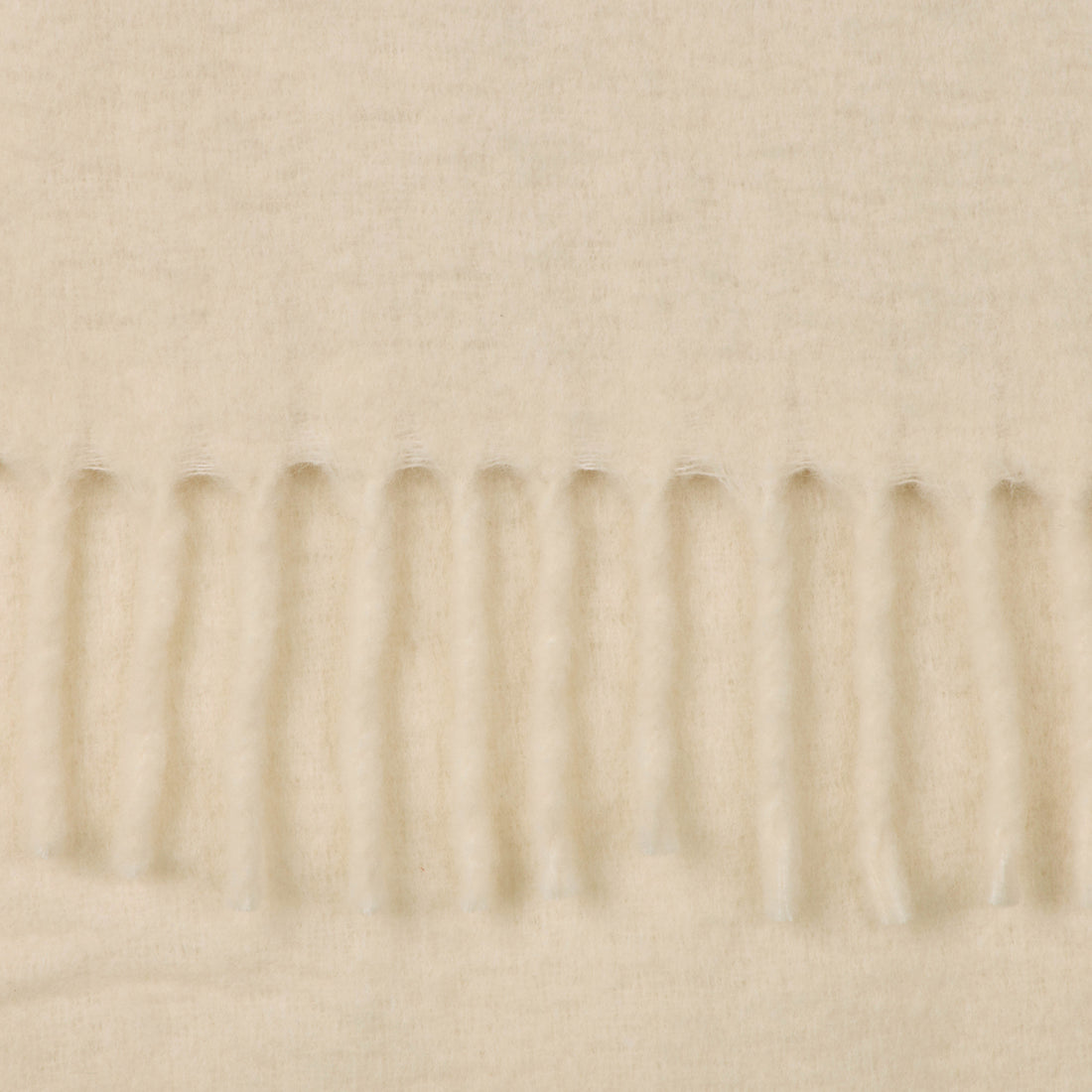 Amalfi Zephy Throw Ivory