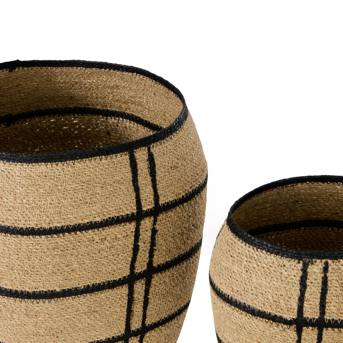 Amalfi Trace Baskets 2pcs Set Natural &amp; Black