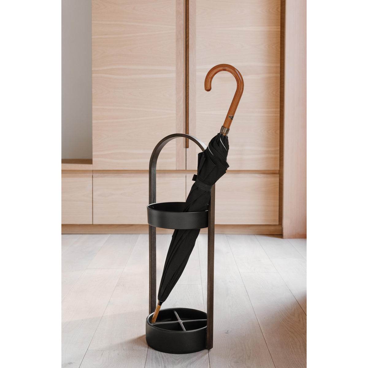 Umbra Bellwood Umbrella Stand Black &amp; Walnut