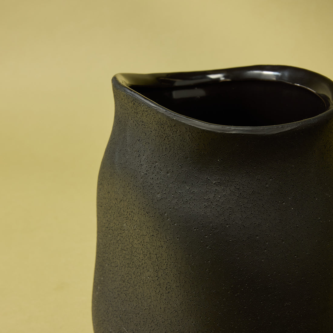 Maliah Pot | Black - 18cm