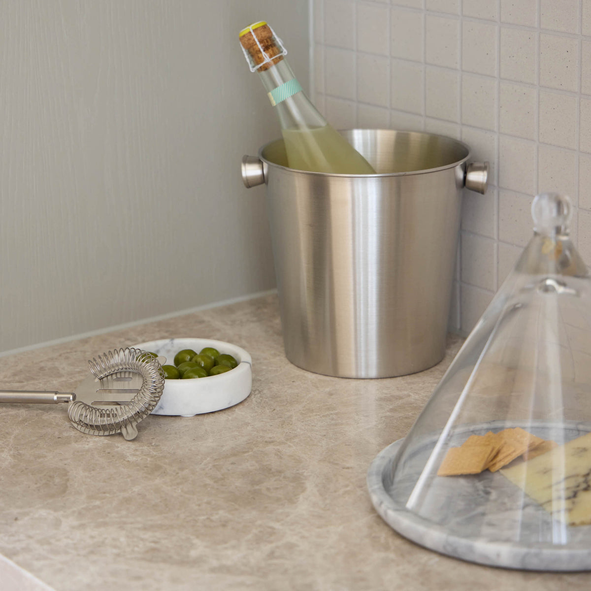 Davis &amp; Waddell Nuvolo Marble Conical Dome Grey &amp; Clear