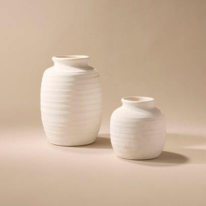 Neven Vase | White - 27cm