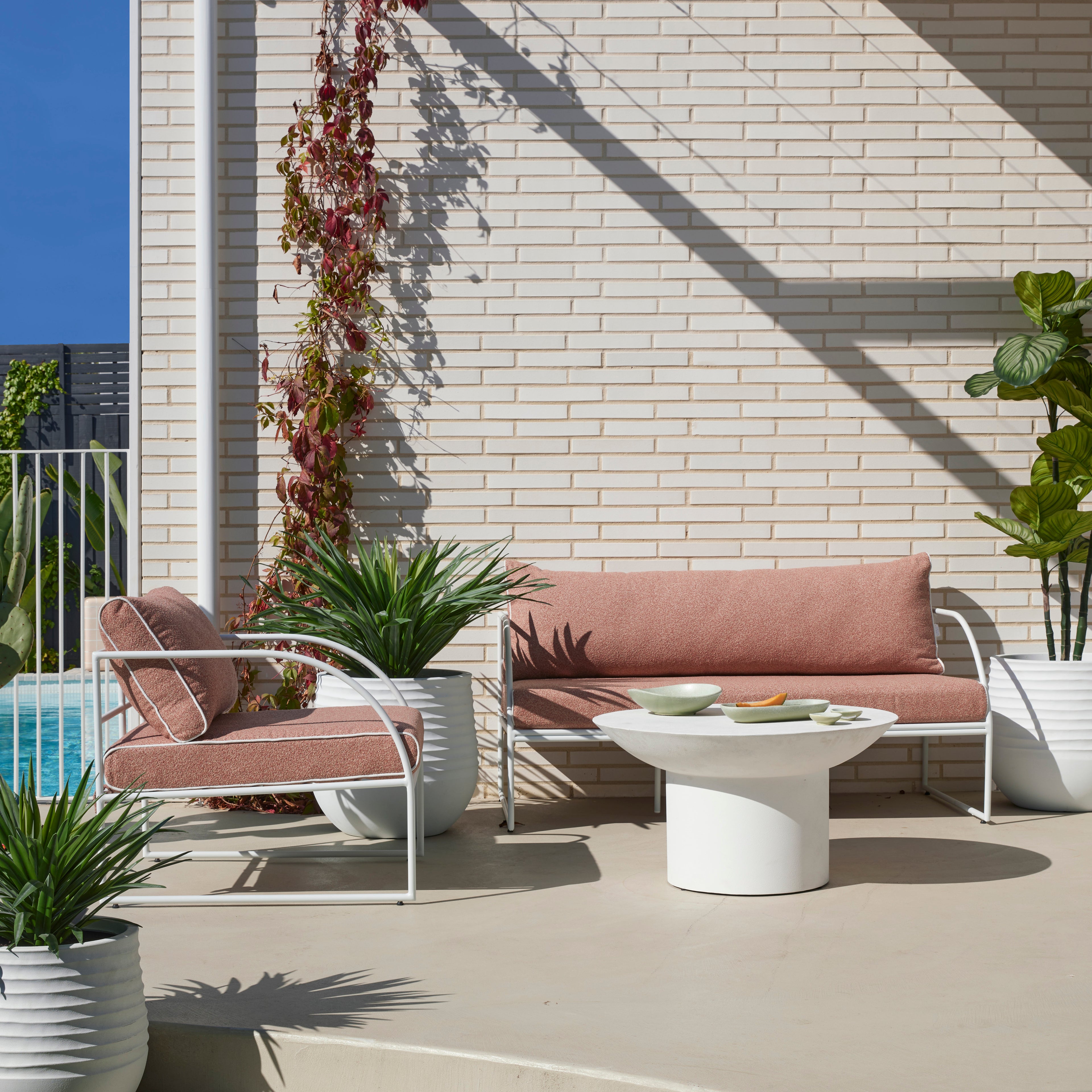 Amalfi Reeve Outdoor Arm Chair Pink &amp; White
