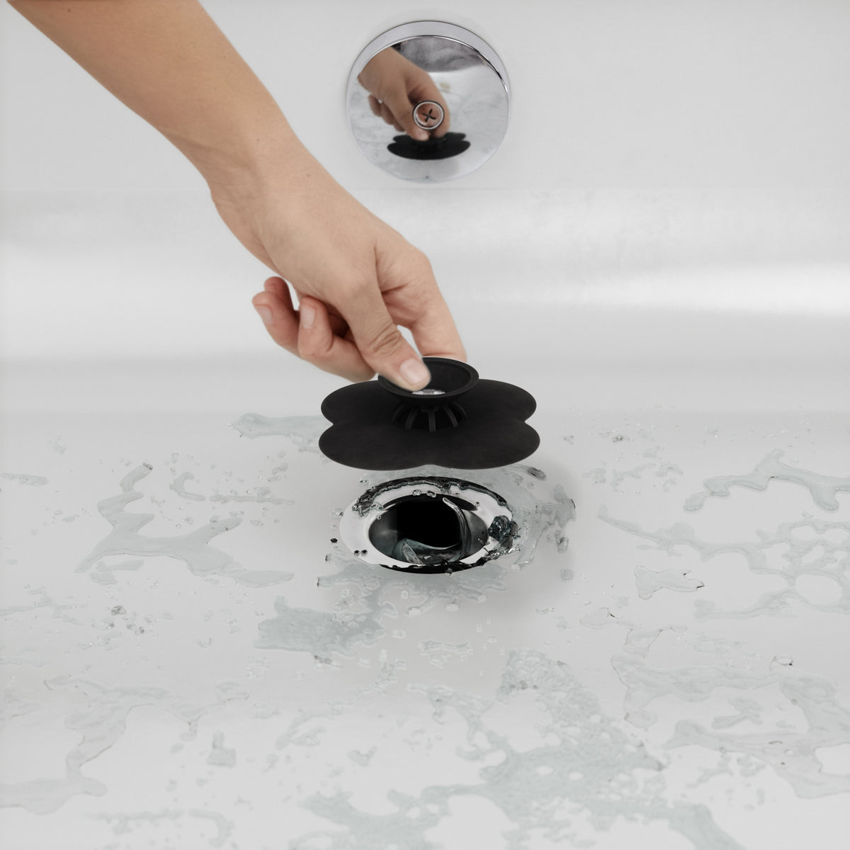 Umbra Bloom Drain Stop &amp; Hair Catcher Black
