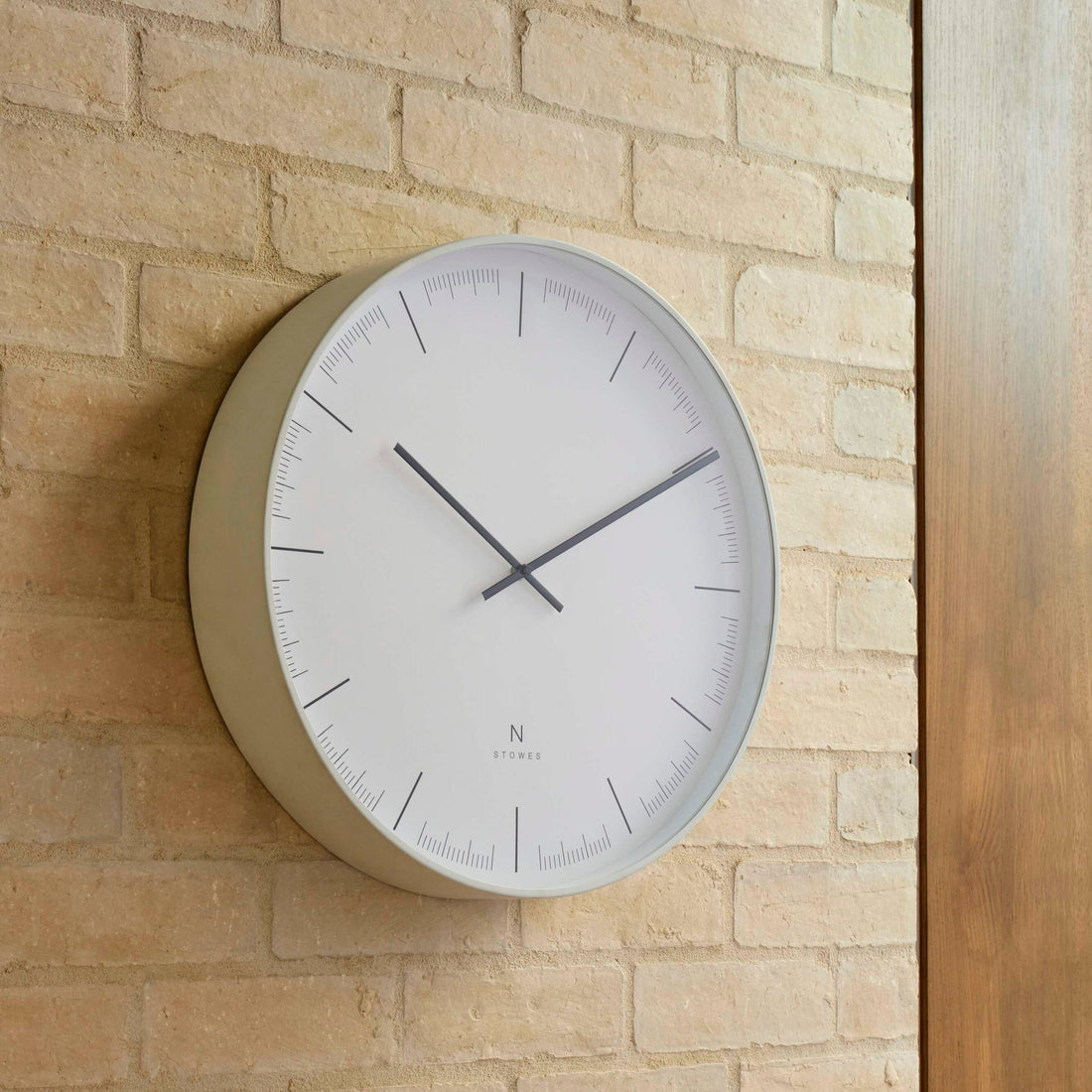 Amalfi Oliver Clock White