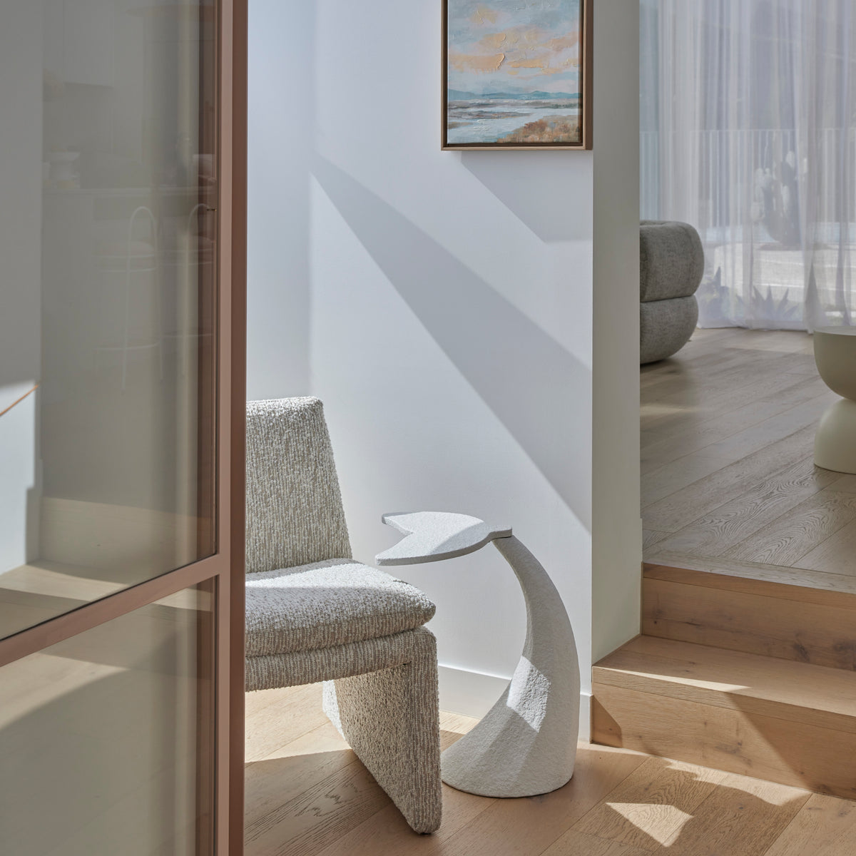Amalfi Fin Side Table White