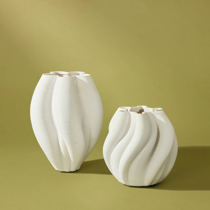 Celine Vessel | White - 23cm