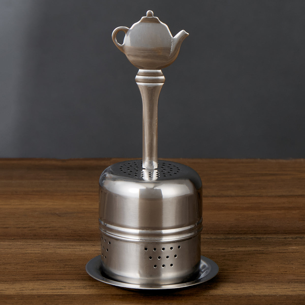 Leaf &amp; Bean Tea Infuser Ball With Handle Silver