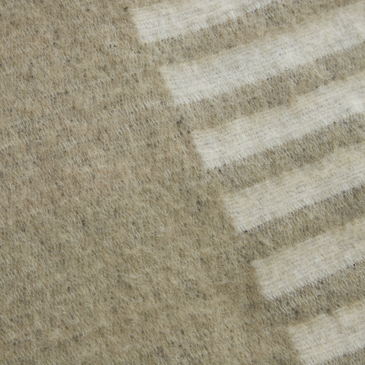 Grand Designs Forest Throw Brown