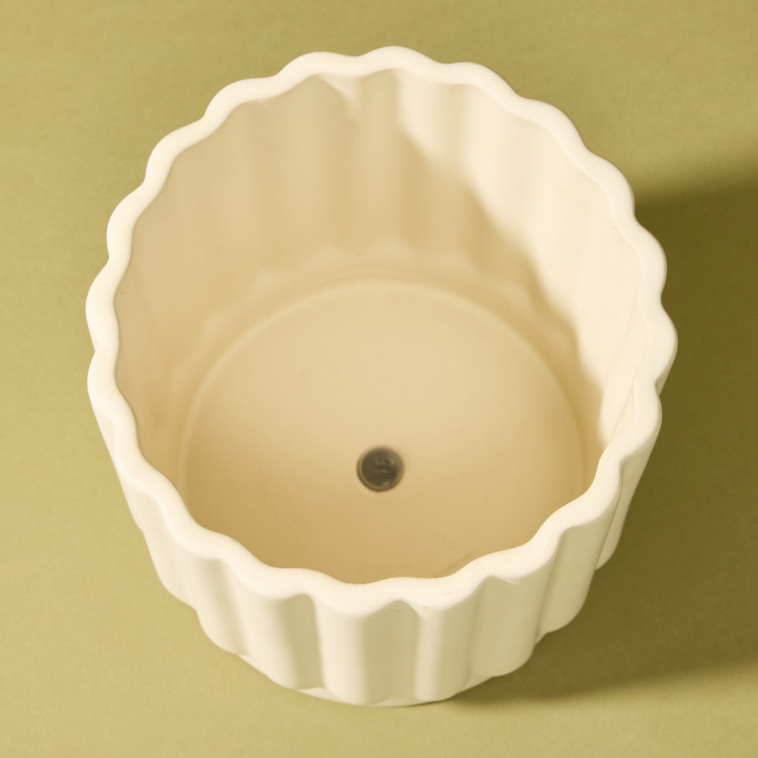 Agra Ribbed Planter | Cream - 17cm