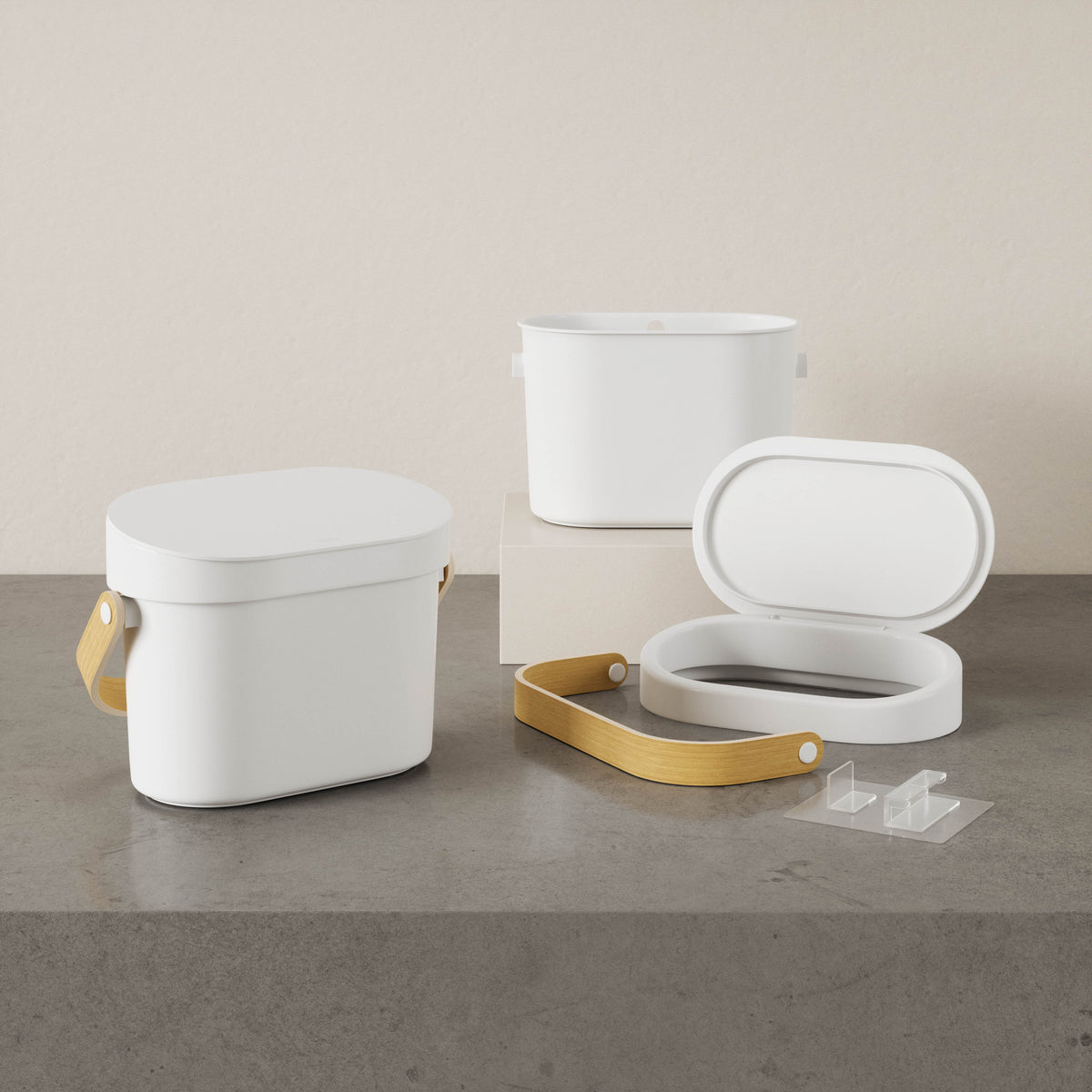Umbra Bellwood Compost Bin White &amp; Natural