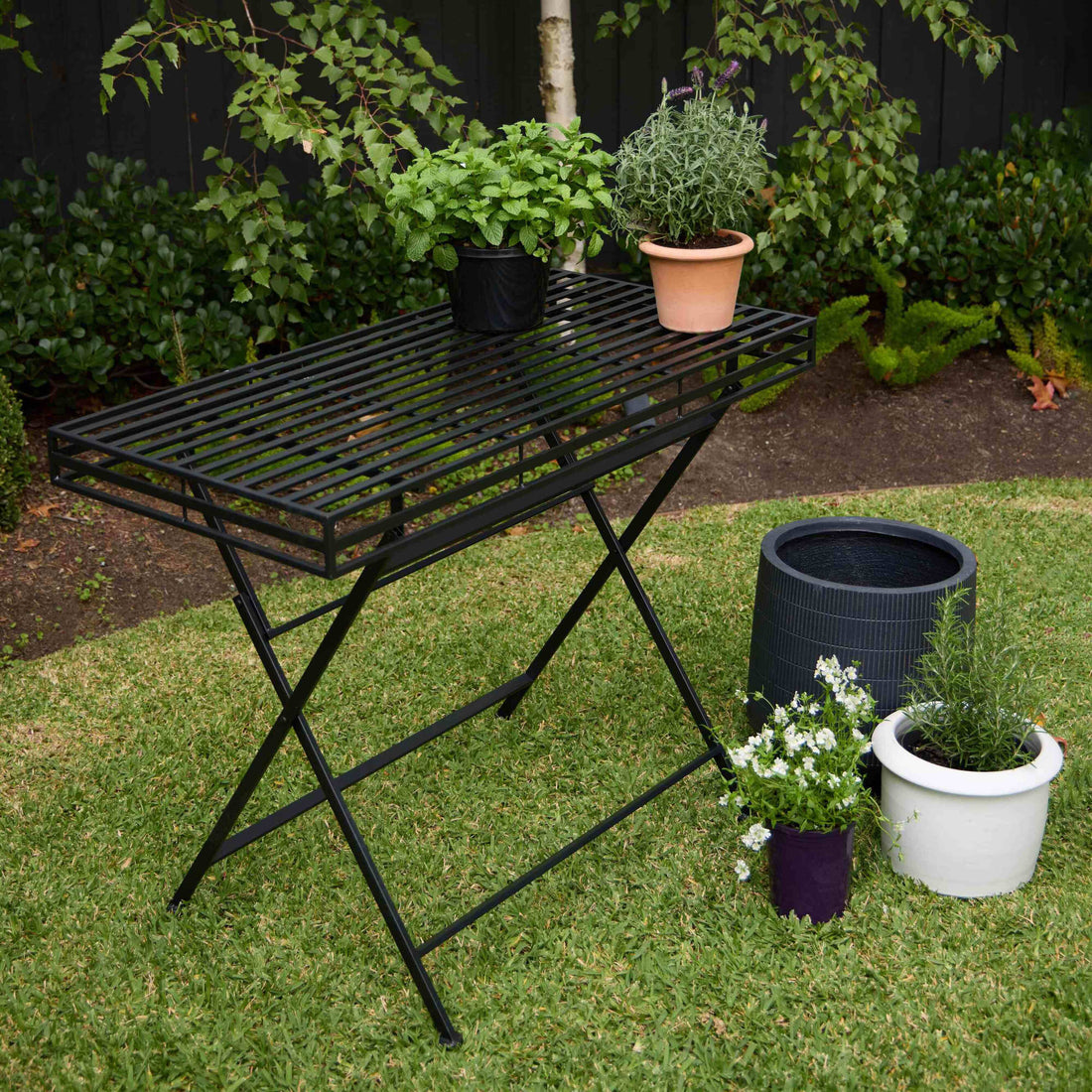 Rogue Onyx Table Black