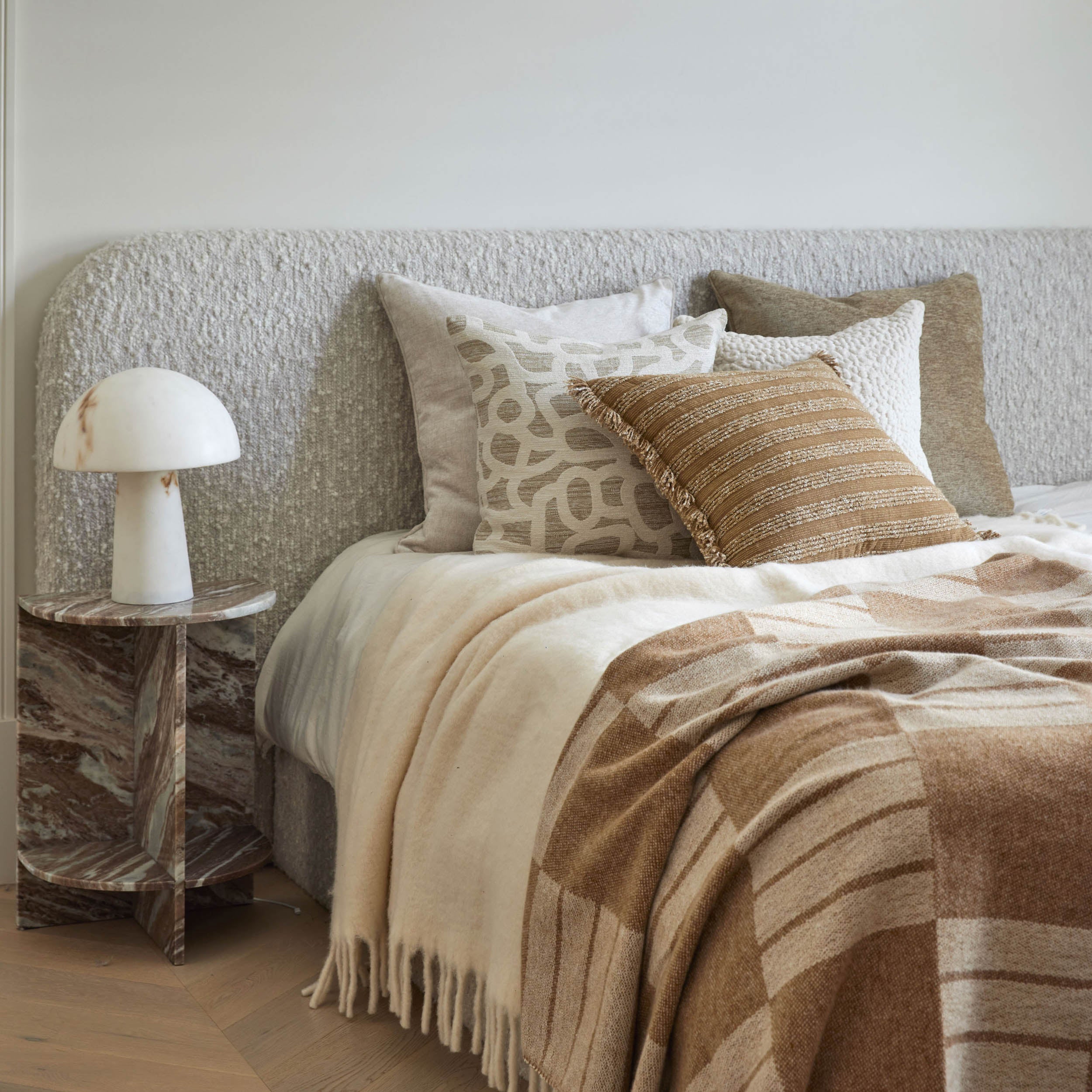 Amalfi Zephy Throw Ivory